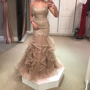 52560 sherri hill